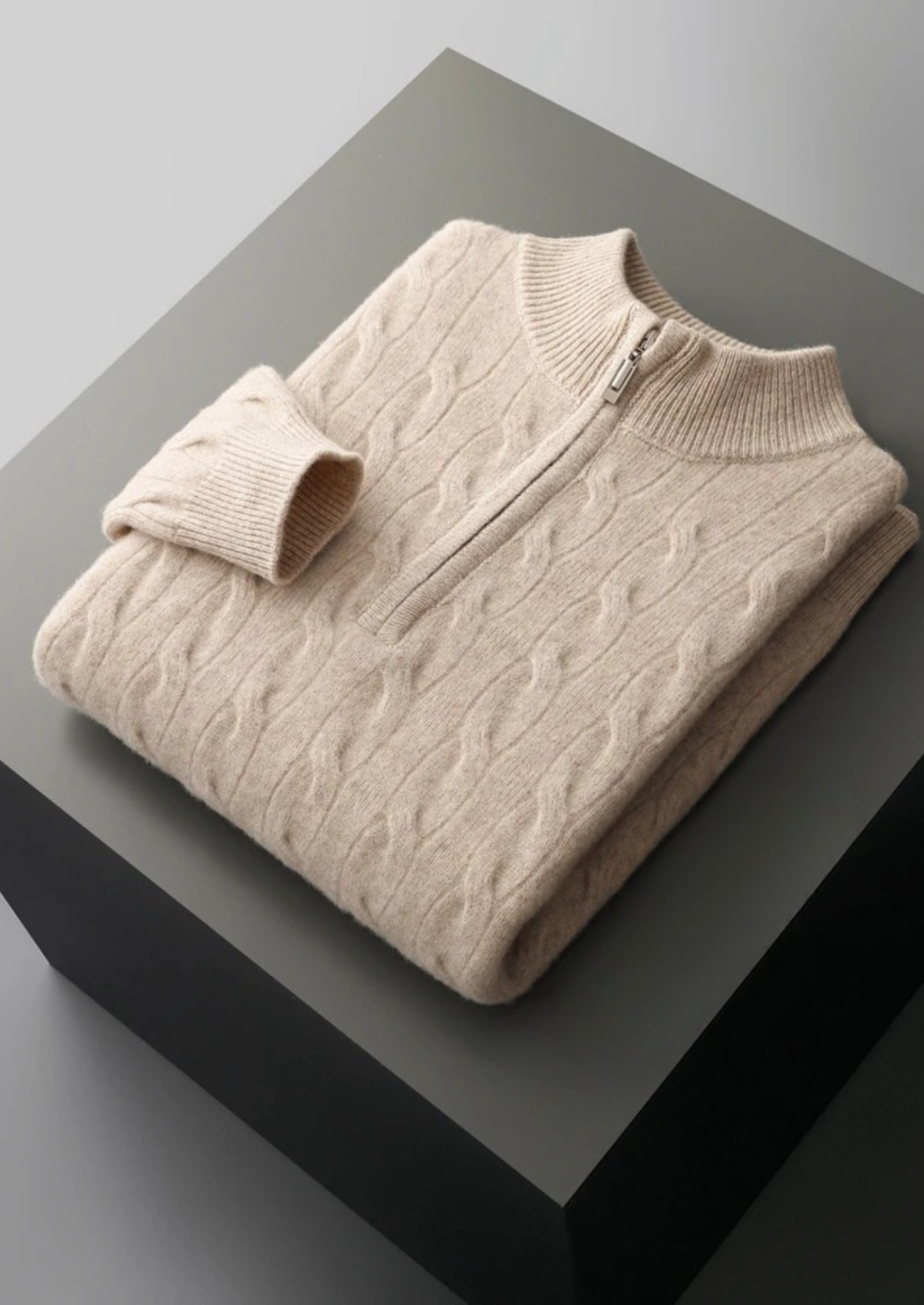 WOOL CABLE HALF ZIP