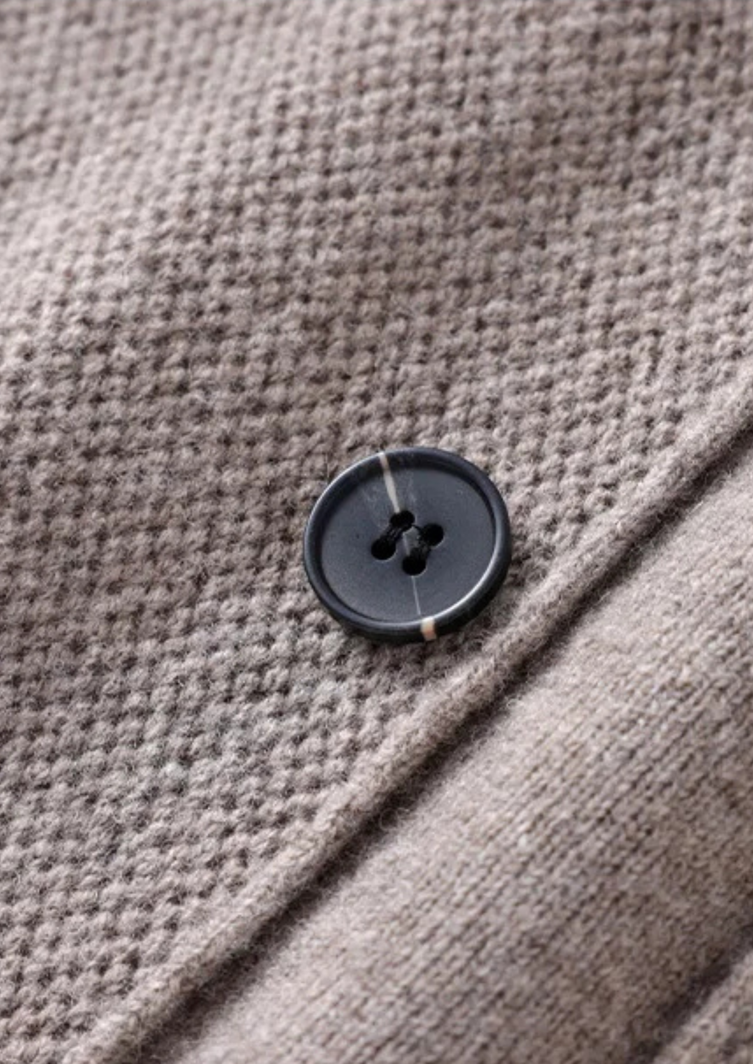 PURE EXTRA-FINE CASHMERE BUTTON OVERSHIRT