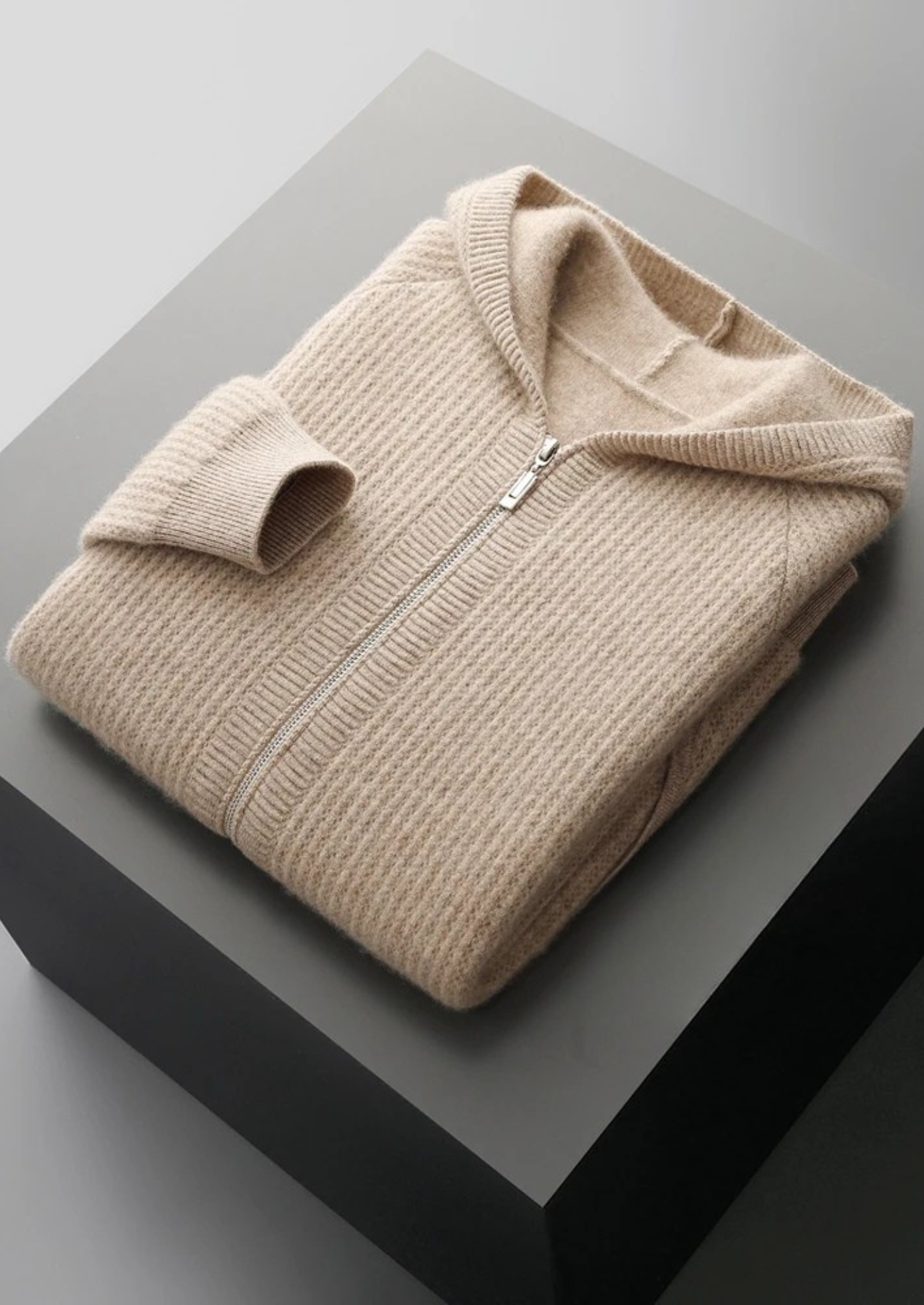 PURE EXTRA-FINE MERINO WOOL RIBBED ZIPPER HOODIE