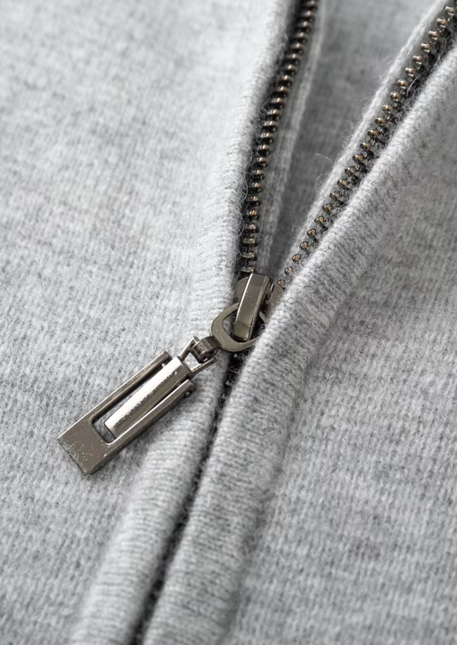 PURE EXTRA-FINE MERINO WOOL ZIPPER HOODIE