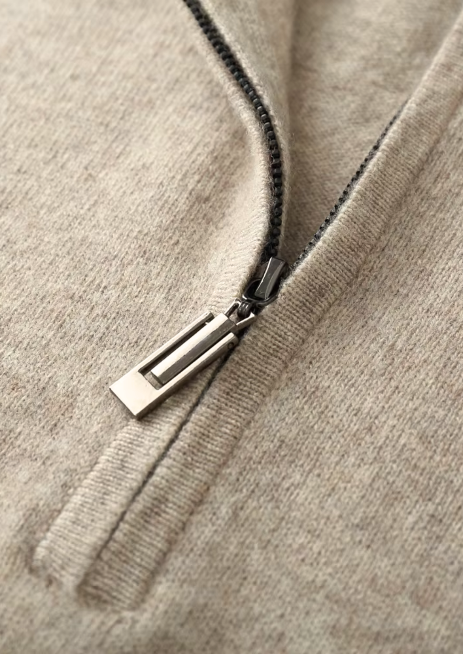 WOOL HALF ZIP SWEATER